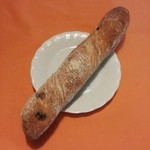 ペンギンベーカリーカフェ - チョコとクルミの根っこパン　210円　2016/06