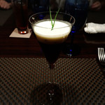 KAZAN - 冷たいコンソメジュレのカクテル