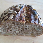 ＜2016年6月＞木の実とひまわりのたね（ハーフ）350円＋税