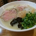 麺や 一想 - 鶏白湯 塩 ラーメン
            チャーシュー増し＋煮玉子