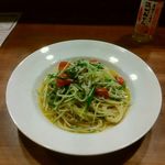 BISTRO&BAR Utage - しらすと水菜のペペロンチーノ　1280円