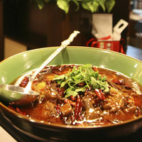 四川代表的人気料理水煮牛肉
