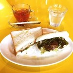 Crepuscule cafe - ●パンランチ  550円（税込み）
                        
                        ドリンク付き。