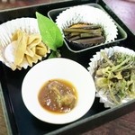 Kantoriresutoran Keiryuusou - 板取り、わらび、コシアブラ、ふきのとう味噌