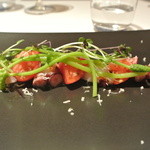 リストランテ カノフィーロ - フルーツトマトとタコ、山ワサビ
      