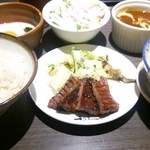 牛たん炭焼き 利久 多賀城店 - 