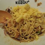 豚骨まぜそば KOZOU+ - 天地返し。旨い棒トッピング