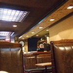 琴 - 琴の店内