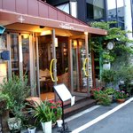 BISTRO tesoron UNA VACCO - お店の入り口