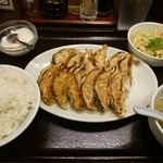 餃子の郷 - 餃子二人前定食！