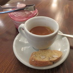 ピースカフェ - エスプレッソと砂糖