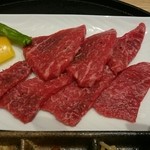 近江牛一筋 農家レストラン だいきち - 近江牛網焼きランチのお肉(^_-)