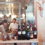 カフェ テルツィーナ  - 堀川シェフを隠し撮り　隠れてない??