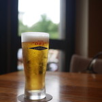 スラッシュカフェ - ドラフトビールはスーパードライのエクストラコールド