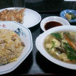 Mirakuten - Bセット（炒飯＋卵スープ＋餃子）