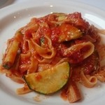 Il Giglio - ランチ ズッキーニとトリッパのトマト煮込みパスタ