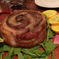 サリーヒルズ - 豚肉のポルケッタ