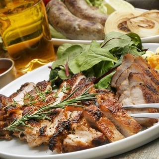 安心の手ぶらBBQ！炭火ロースターで多彩な肉をグリル