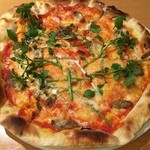 リストランテ ベニーノ - サルシッチャのピザ