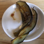 マウンテン＊マウンテン - 香港麺用のトッピングの茄子