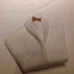 La Brianza - パイの蝶ネクタイを乗せて。ナプキン。