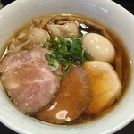 らぁ麺 すぎ本 - 麺が新しくなった。ぱっと見た目は変わらない。