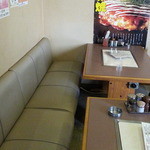 山海亭 たんや もうもう - テーブル席スペース2