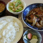 山海亭 たんや もうもう - ポークジンジャー定食650円全景