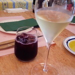 アンティカ オステリア バーチョ - スパークリングワインと葡萄ジュース