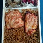 Yuugen gaishatsuku modori hompo - 九十九鶏弁当（一番人気）