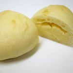 スギノキ - クリームパン断面