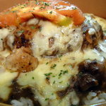 洋食エリーゼ - トロ～りチーズの上に乗ったトマトがいい