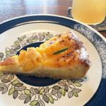 vokko - 季節のフルーツタルト 甘夏（420円）