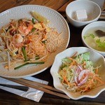 『パッ・タイ』