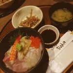 なるみ乃 - 海鮮丼☺︎1000円