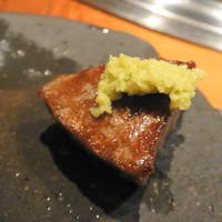 吟味屋 天満店 - ヘレの角切り2300円　山葵たっぷり
