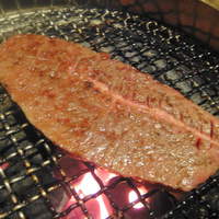 吟味屋 天満店 - 特選ミスジ　100g 2500円×1.2＝3000円