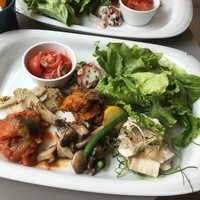 GARB CENTRAL - サラダランチ