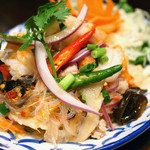 Spicy vermicelli salad