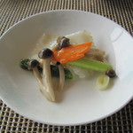 中国料理 皇苑 - 紋甲イカと野菜のいためもの