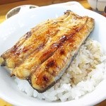 源八 - うな丼1/2尾