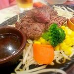 カウベル - 熟成肉カットステーキランチ 1480円