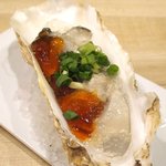 ワイン酒蔵 ビストロ魚バカ一代 - 霜降り牡蠣の昆布ジュレ寄せ 534円