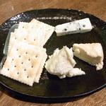 なかむら屋 - チーズ盛り合せ３品￥１５００