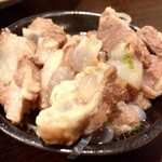 くし焼拾九番 - 突出しに出てきた『煮込み』様（本来150円？）が激烈に旨い！