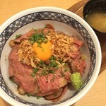 ビーアンドーディー クリヤ - 牛ブリスケロースト丼