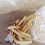 からつバーガーさくら号 - 料理写真:ちょっと油っこいポテト