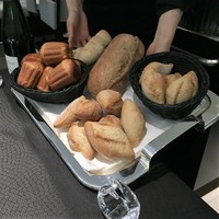 Élan - 専属パティシエール和野 円シェフの自家製パン＠恵比寿フレンチ エラン シェ松尾前料理長 宮本英也氏のお店Élan.MIYAMOTO