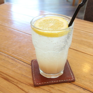 カフェ・デュース_1