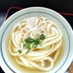 Teuchi Udon Shimizuya - ひやかけ 220円  中太の捻れと粘りのある練りこみ麺でうまい。澄んだいりこダシもgood！